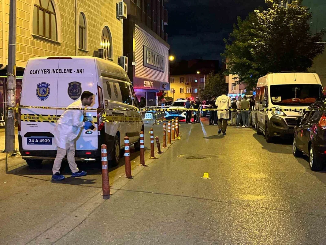 Eyüpsultan'da motosikletli şüpheliler kapalı otoparka ateş açtı