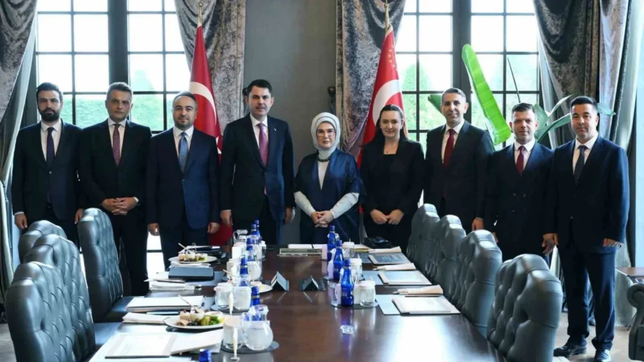 Bakan Kurum, Emine Erdoğan ile COP31 ve Sıfır Atık'ı görüştü