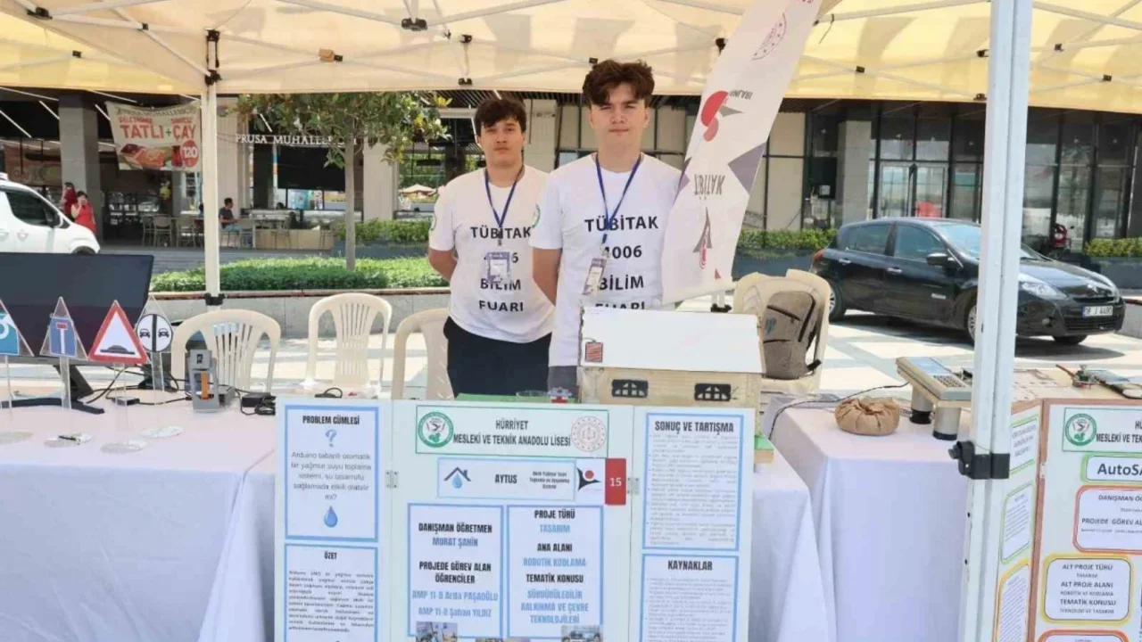 Osmangazi'de Bilim Fuarı Festivali öğrencilerden ilgi gördü