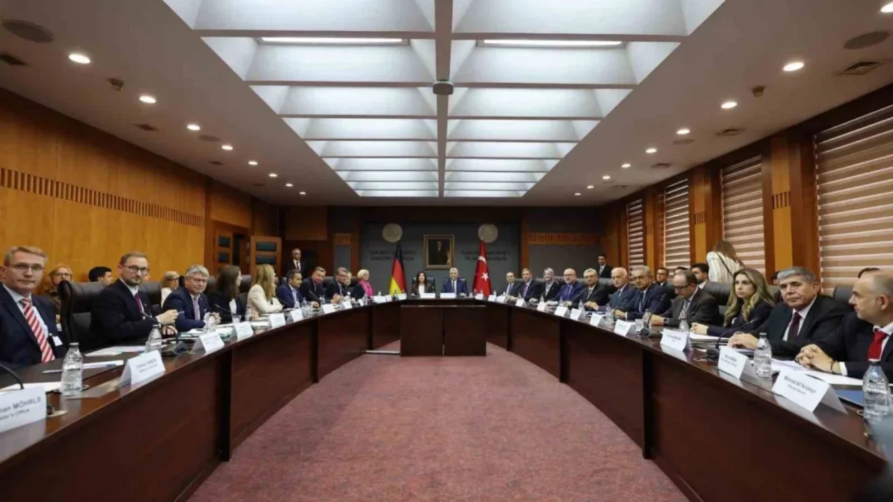 Bolat: Almanya vizelerinde ret oranı yüzde 25'ten yüzde 14'e düştü