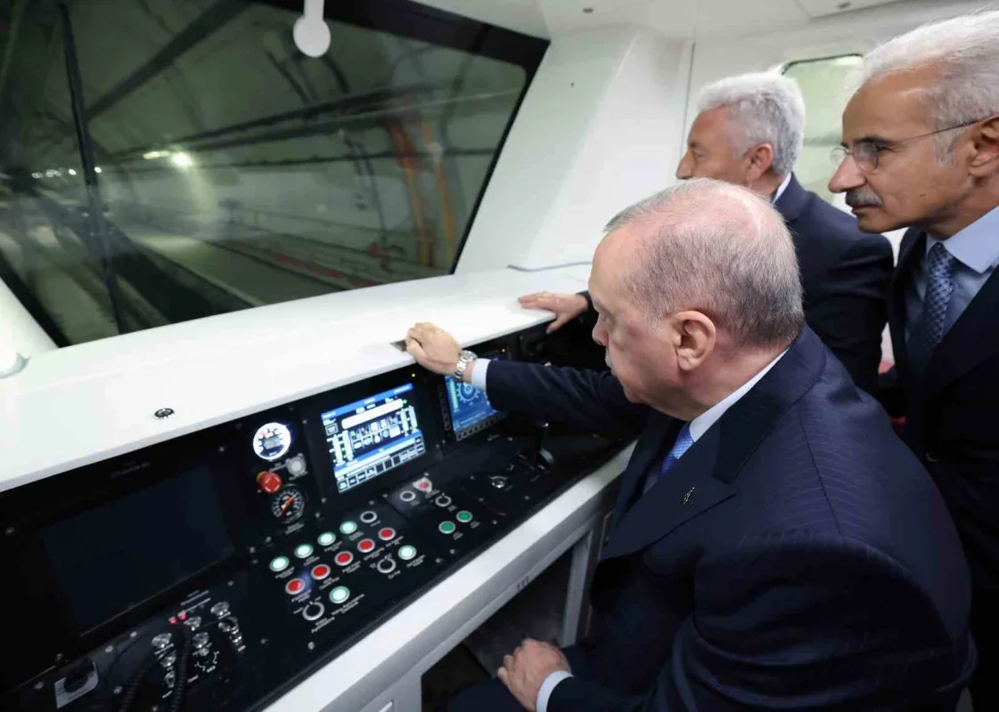 Erdoğan: İstanbul'u kaderine terk etmeyeceğiz