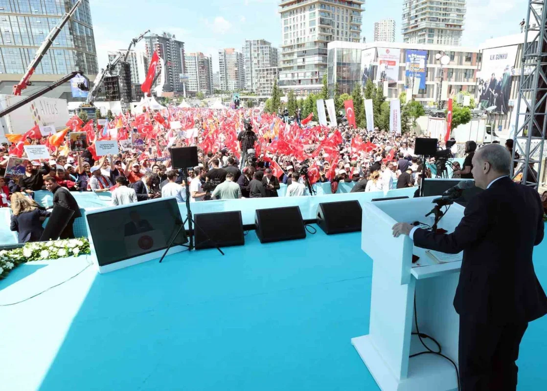 Erdoğan: İstanbul'u kaderine terk etmeyeceğiz