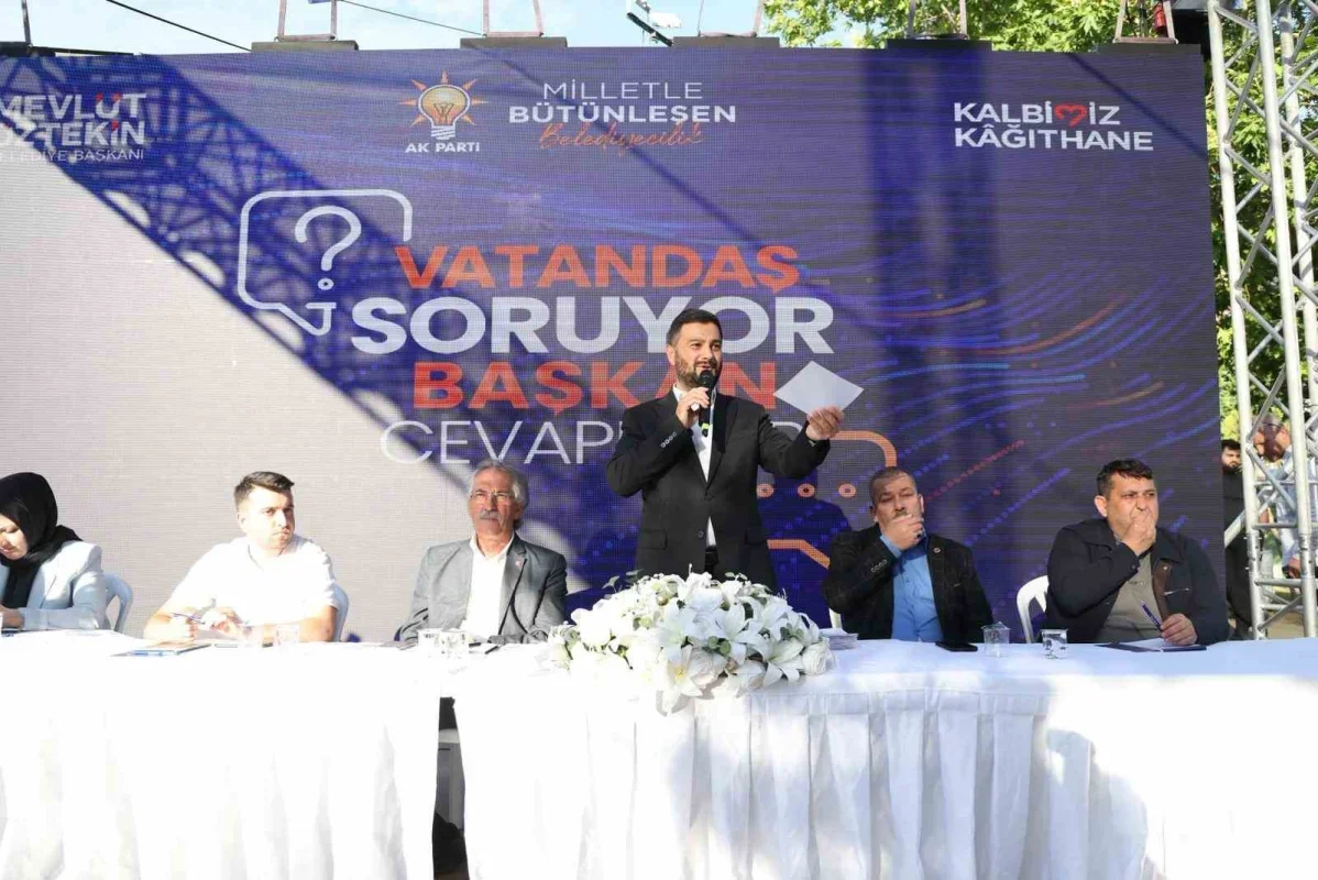 Kağıthane'de Başkan Öztekin mahalle sakinlerinin sorularını yanıtladı