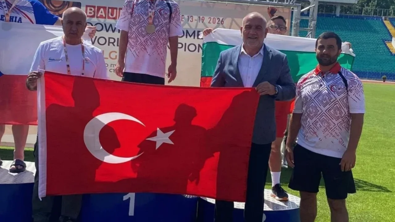 Mahmut Duhan Kutsal dünya şampiyonu oldu, Sultangazi gururlu