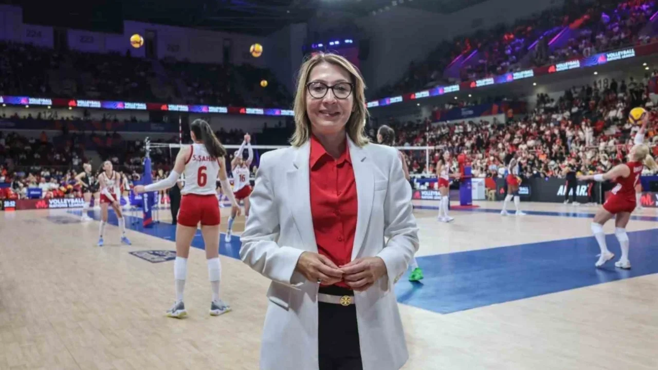 Vodafone'dan 5G hologram tribün desteği: Millilere Ankara'da sürpriz