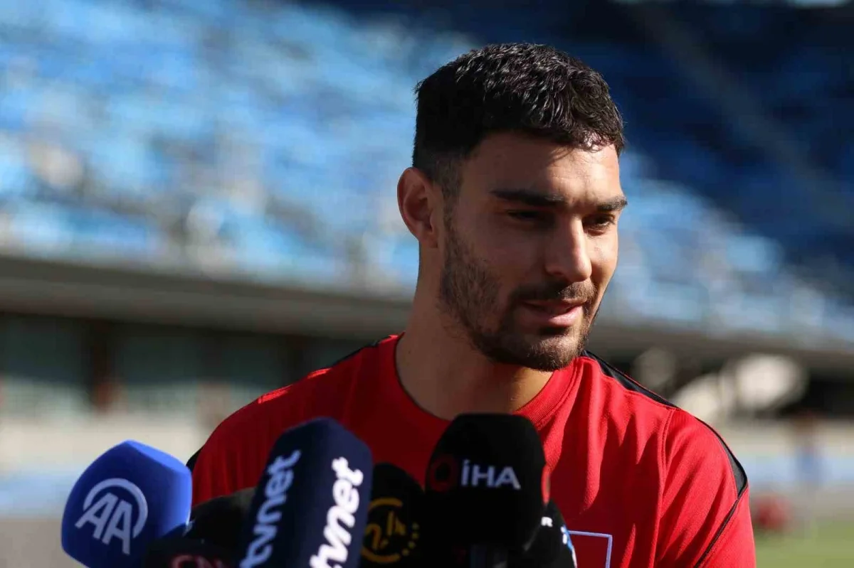 Kaan Ayhan: Paraguay maçında karakterli ve cesur oynamalıyız