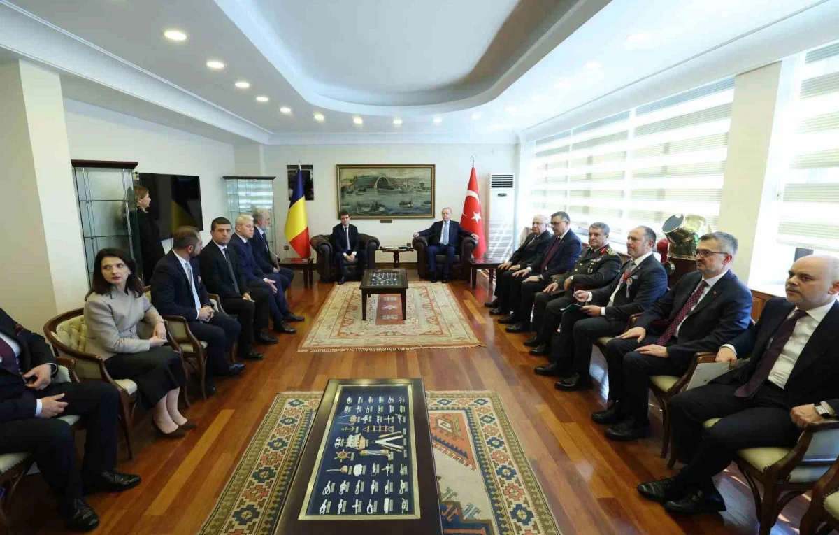Erdoğan, Romanya Cumhurbaşkanı Dan ile bölgesel gelişmeleri görüştü