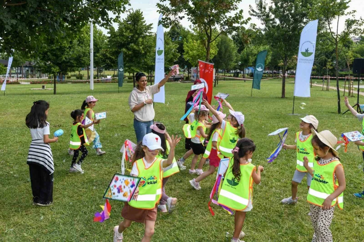Osmangazi'de OSMEK kursiyerleri miniklerle yaza merhaba dedi