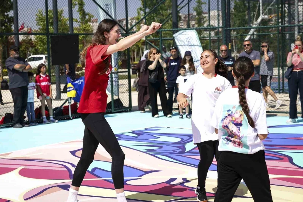 Ankara'da VNL Legacy Court sahası açıldı