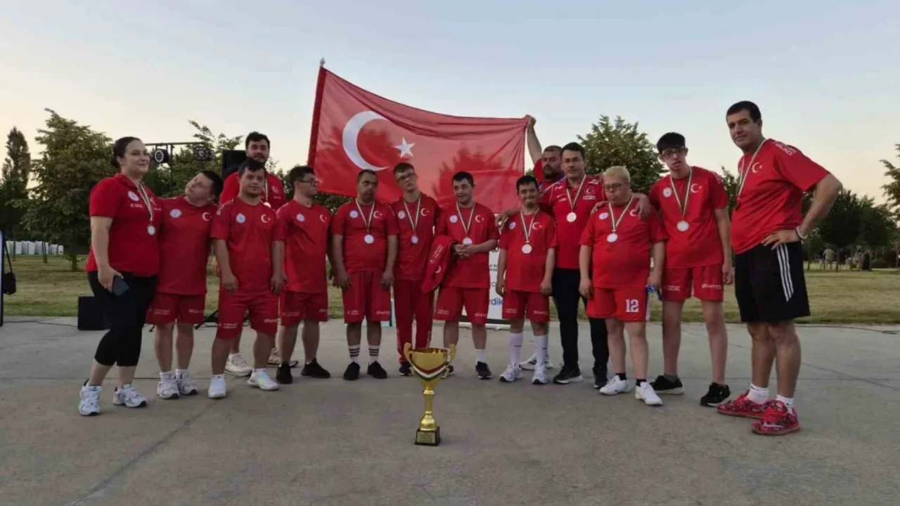 Down Sendromlu Basketbol Milli Takımı dünya ikincisi oldu