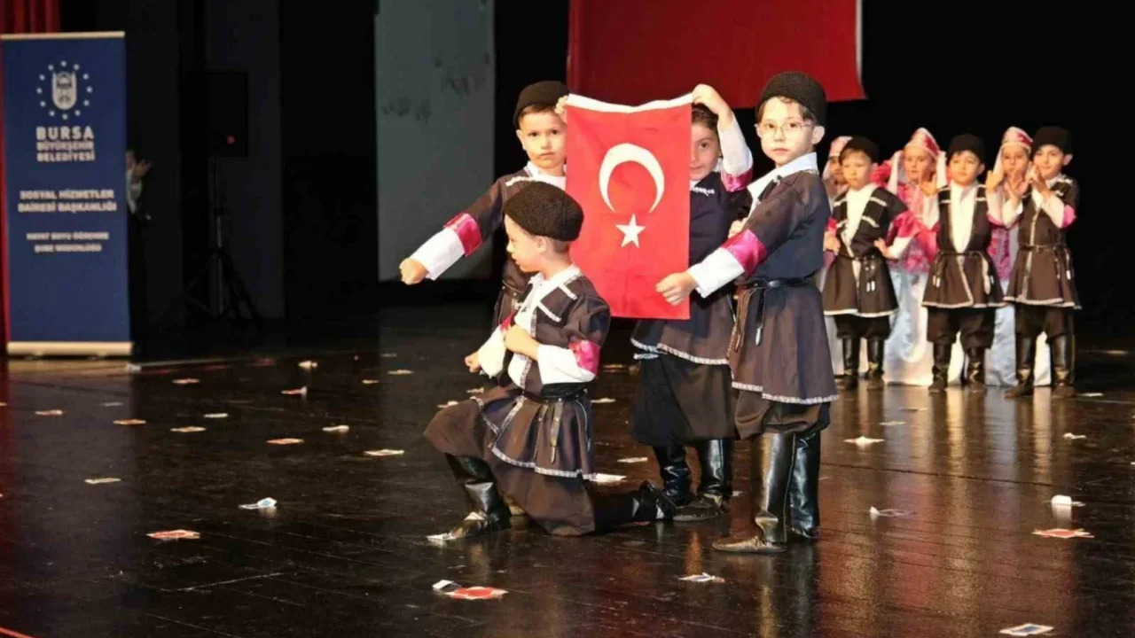 Bursa Yuvam Çocuk Etkinlik Merkezleri'nde yıl sonu gösterisi