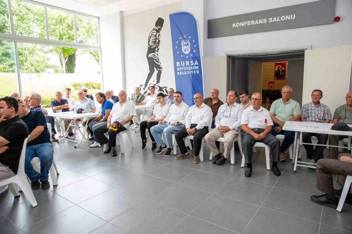 Bursa Büyükşehir Belediyesi'nden şehit ve gazi babalarına kutlama