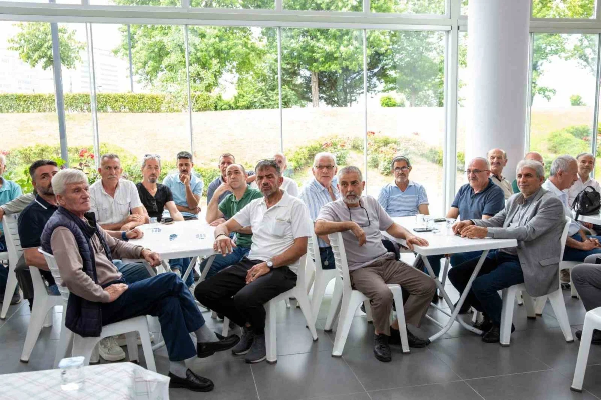 Bursa Büyükşehir Belediyesi'nden şehit ve gazi babalarına kutlama