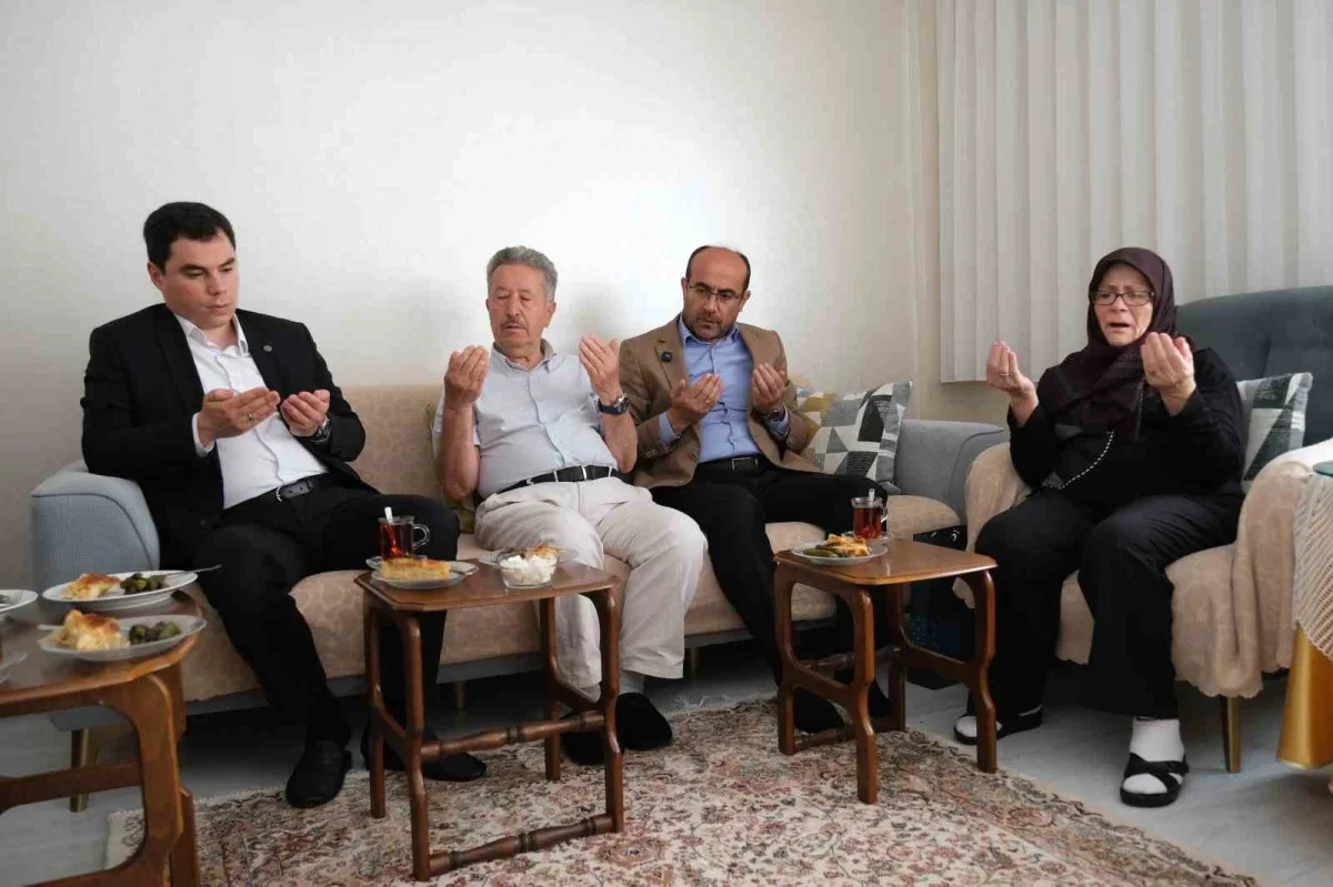 Babalar Günü'nde Orhaneli'de şehit ailelerine anlamlı ziyaret