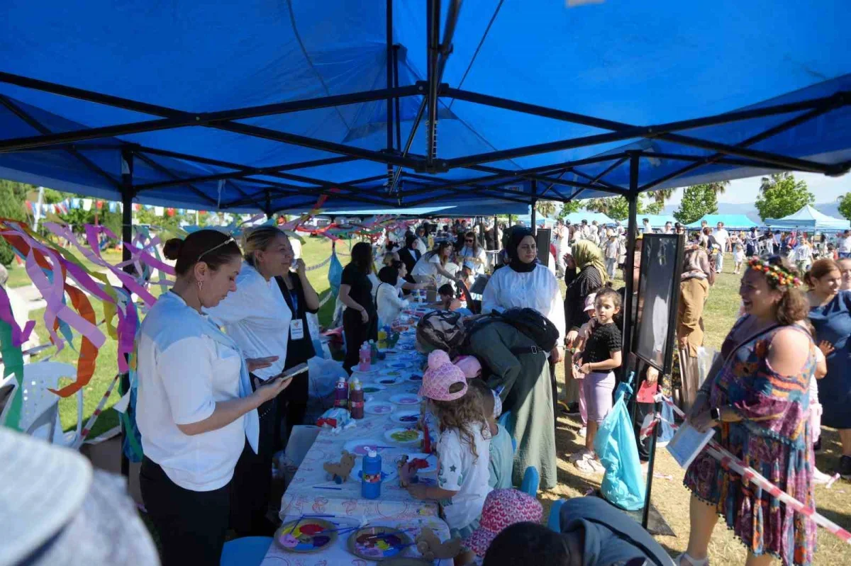 Kocaeli'de Babalar Günü etkinliğinde babalar ve çocuklar buluştu