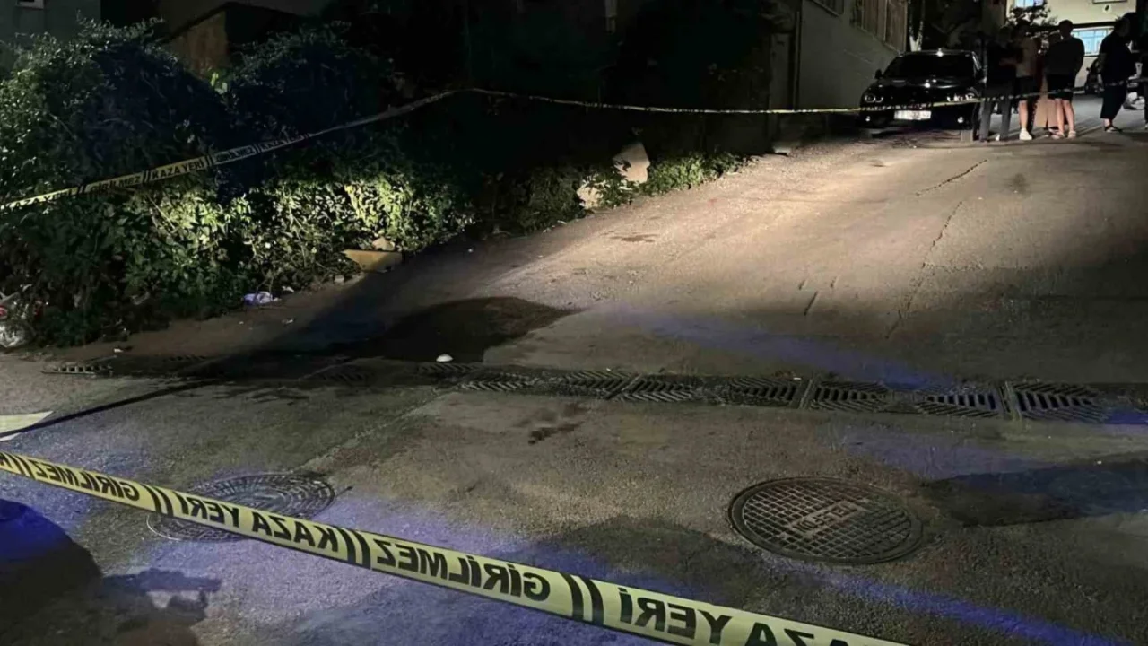 Bursa Yıldırım'da kahvehanede tartışma kanlı bitti: 2 yaralı