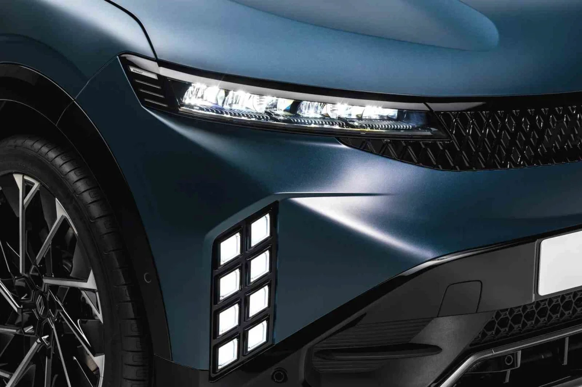 Yeni Renault Megane E-Tech Elektrikli 2026'da Türkiye'de satışa çıkıyor