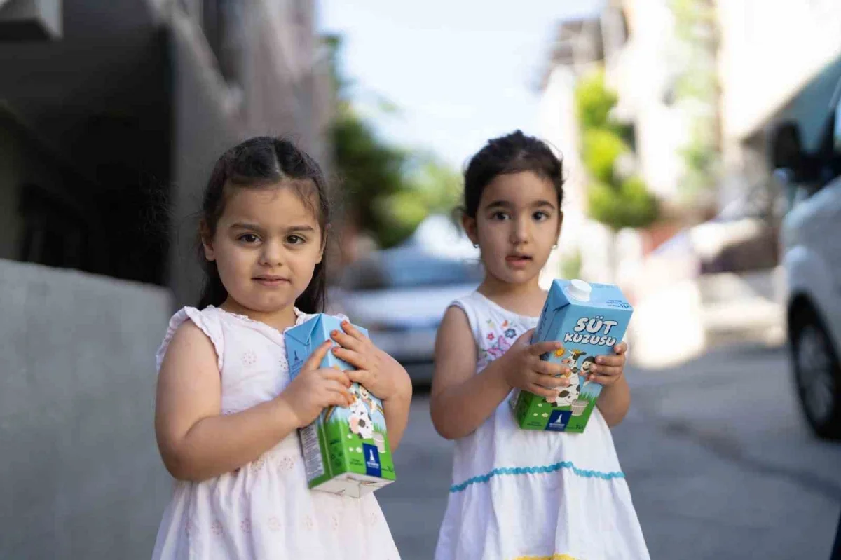 İzmir'de Süt Kuzusu desteği başladı: 2-5 yaşa aylık 8 litre süt