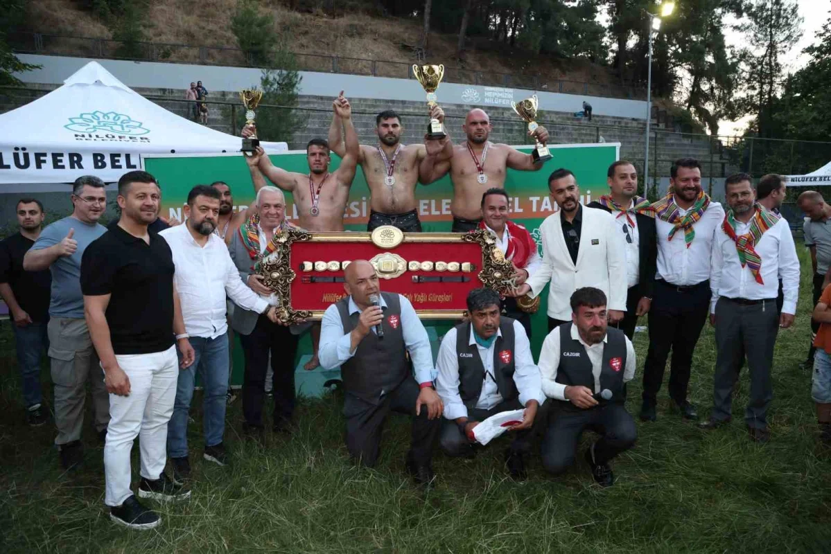 Çalı Güreşleri'nde başpehlivan Erkan Taş, ağa Mustafa Cebeci oldu