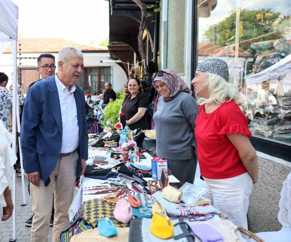 Osmangazi'de Kadın Girişimciler Sokağı Babalar Günü'nde açıldı