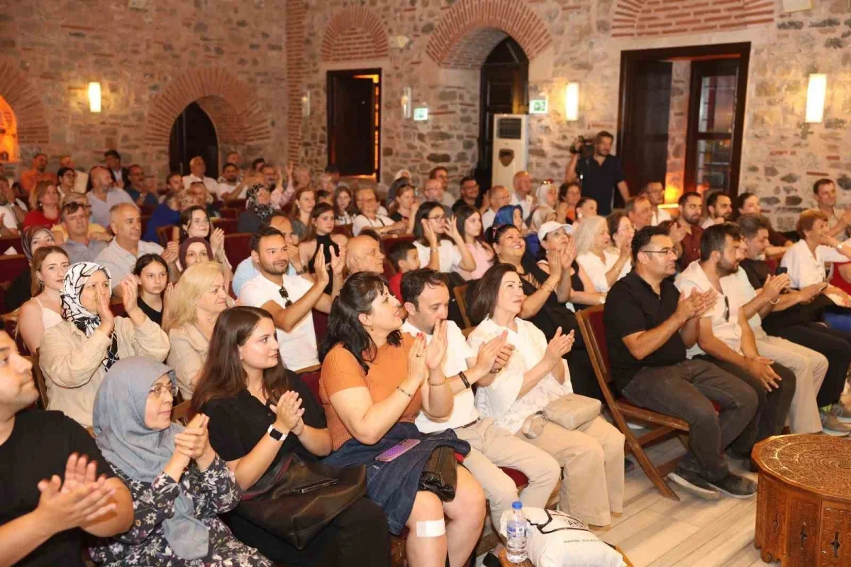 Osmangazi'de Babalar Günü konserine yoğun ilgi