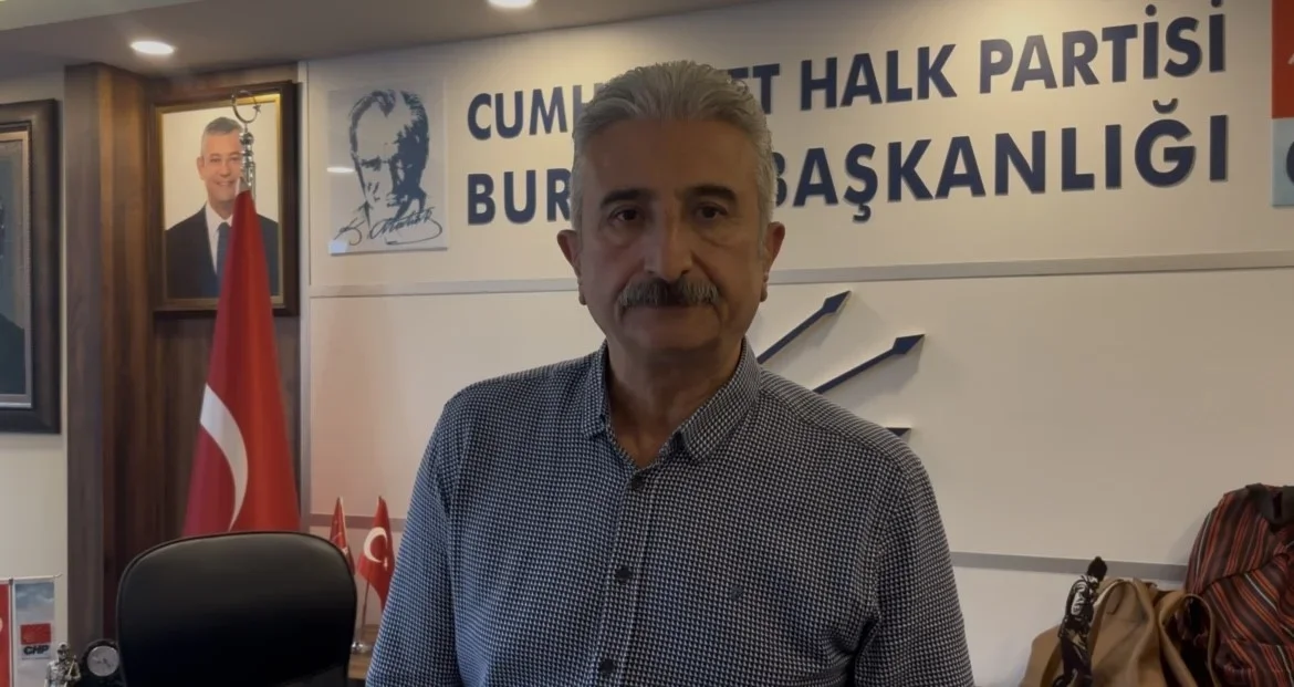 CHP Bursa İl Başkanlığı'nda Yeşiltaş krizi: Partililer barikat kurdu