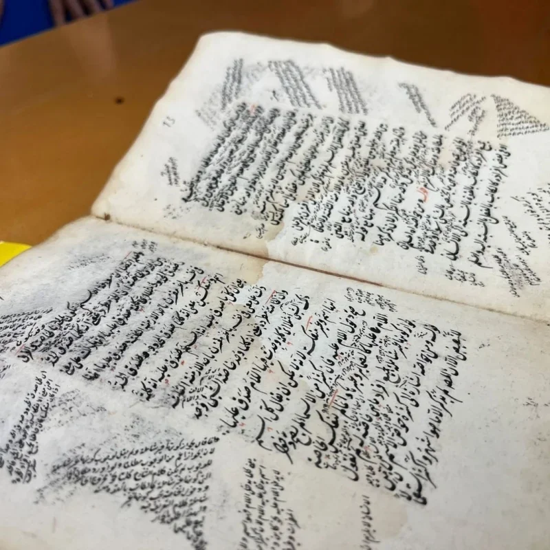 Ege Üniversitesi'nde 600 yıllık el yazmaları dijitale aktarılıyor