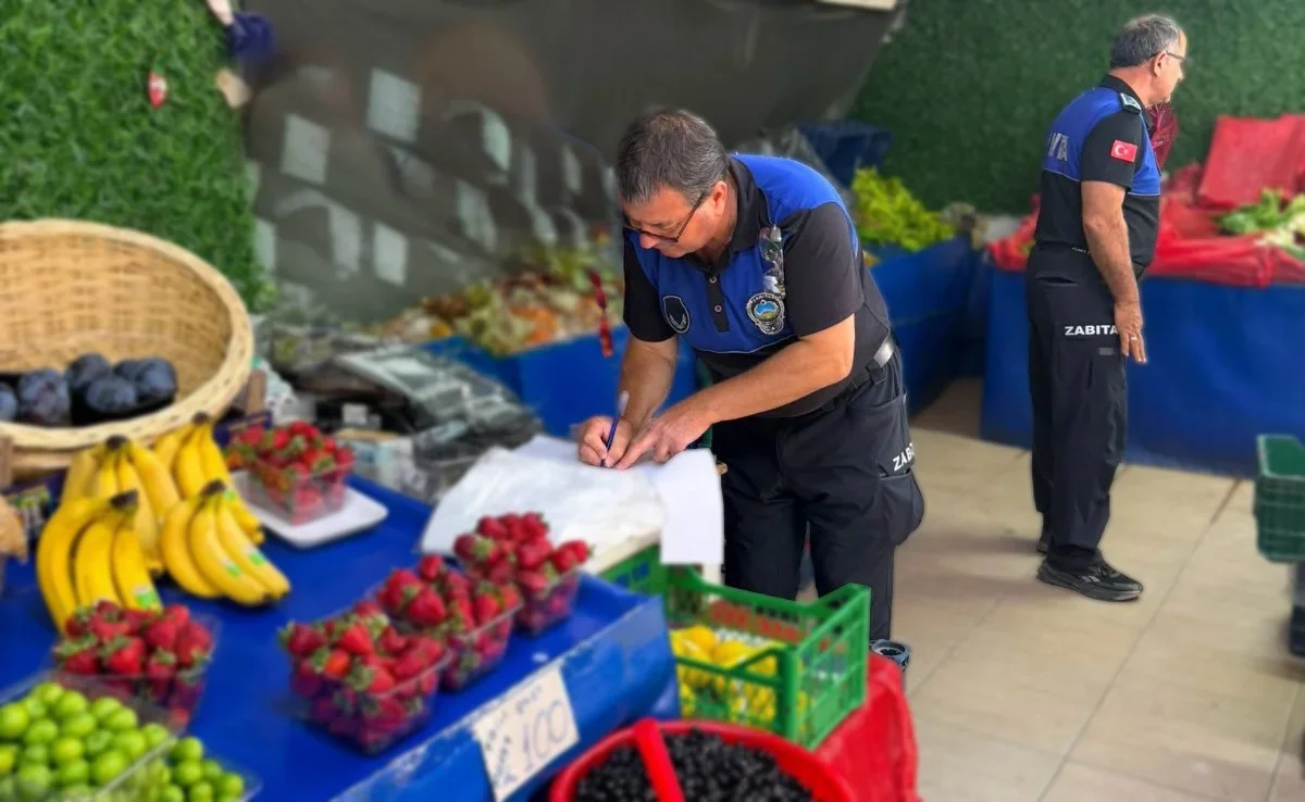 İnegöl'de zabıta ekiplerinden 28 manav işyerine denetim