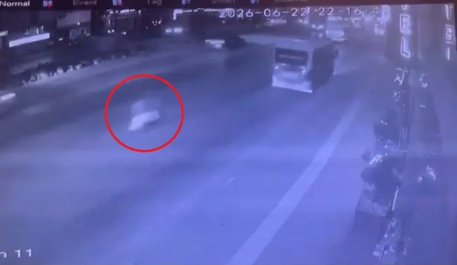 Bursa Osmangazi'de kamyonet motosiklete çarptı: 1 ölü