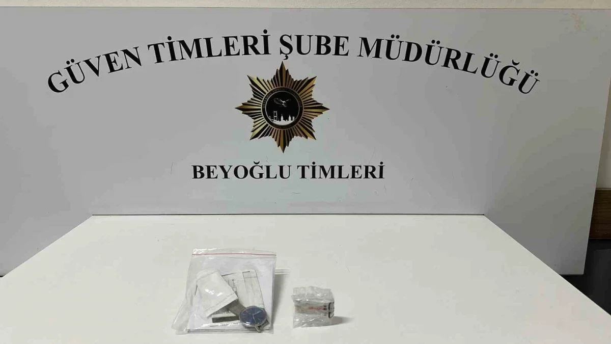 Beyoğlu'nda kargo paketlerini çalan şüpheli yakalandı