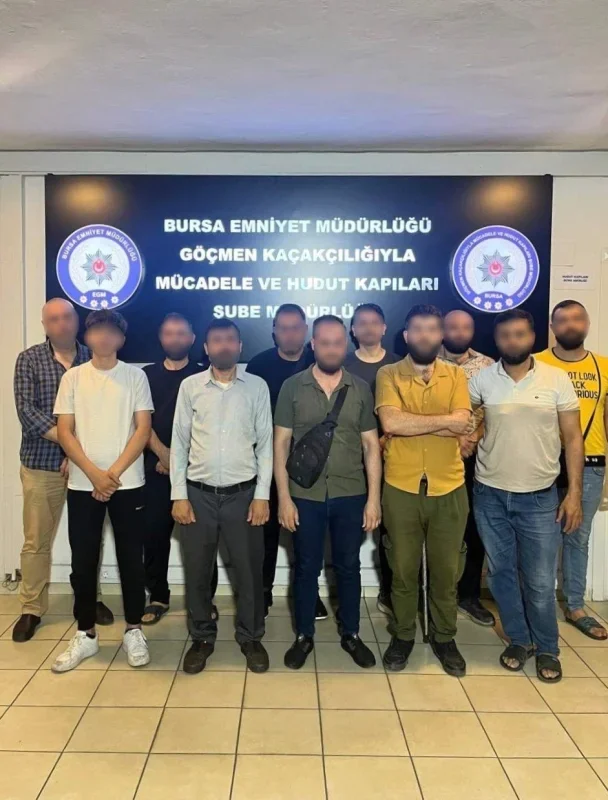 Bursa'da düzensiz göç denetimi: 3 bin 25 kişi sorgulandı