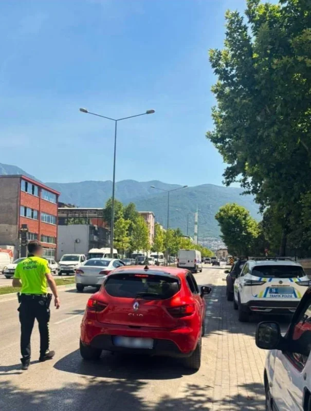 Bursa'da düzensiz göç denetimi: 3 bin 25 kişi sorgulandı