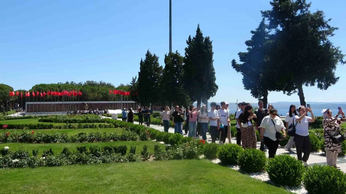 Tarihi Alan'da 57. Alay Saygı Nöbeti ziyaretçilerin ilgisini çekiyor
