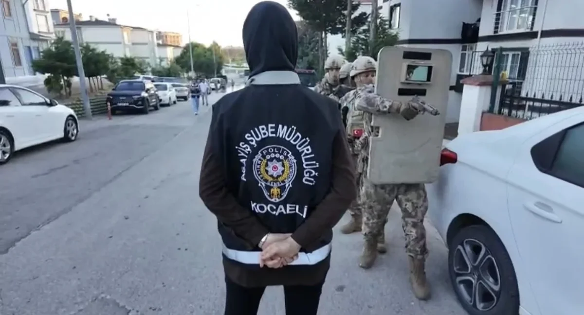 Kocaeli merkezli fuhuş operasyonunda 18 şüpheli gözaltında