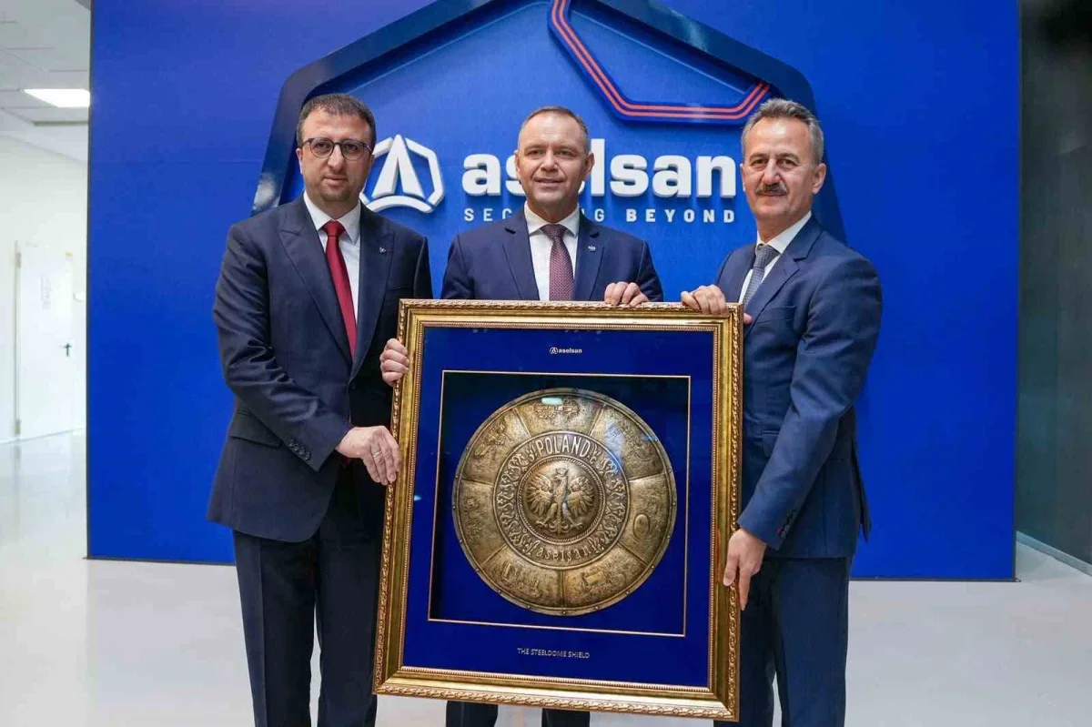 Polonya Cumhurbaşkanı Karol Nawrocki ASELSAN Gölbaşı'nı ziyaret etti