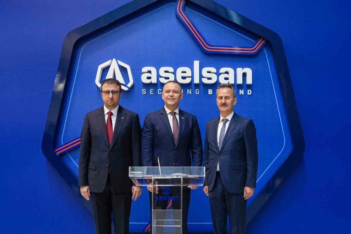 Polonya Cumhurbaşkanı Karol Nawrocki ASELSAN Gölbaşı'nı ziyaret etti