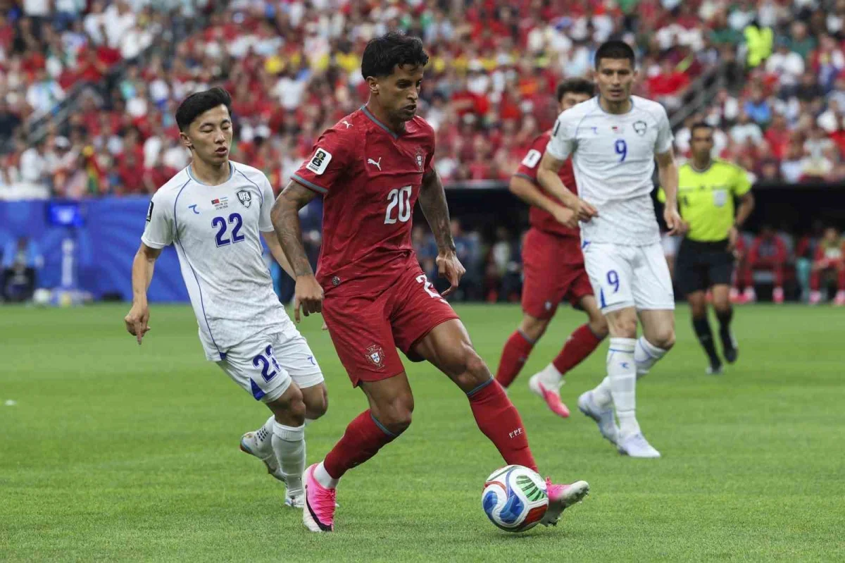 Portekiz, Özbekistan'ı 5-0 yendi: Ronaldo'dan 2 gol