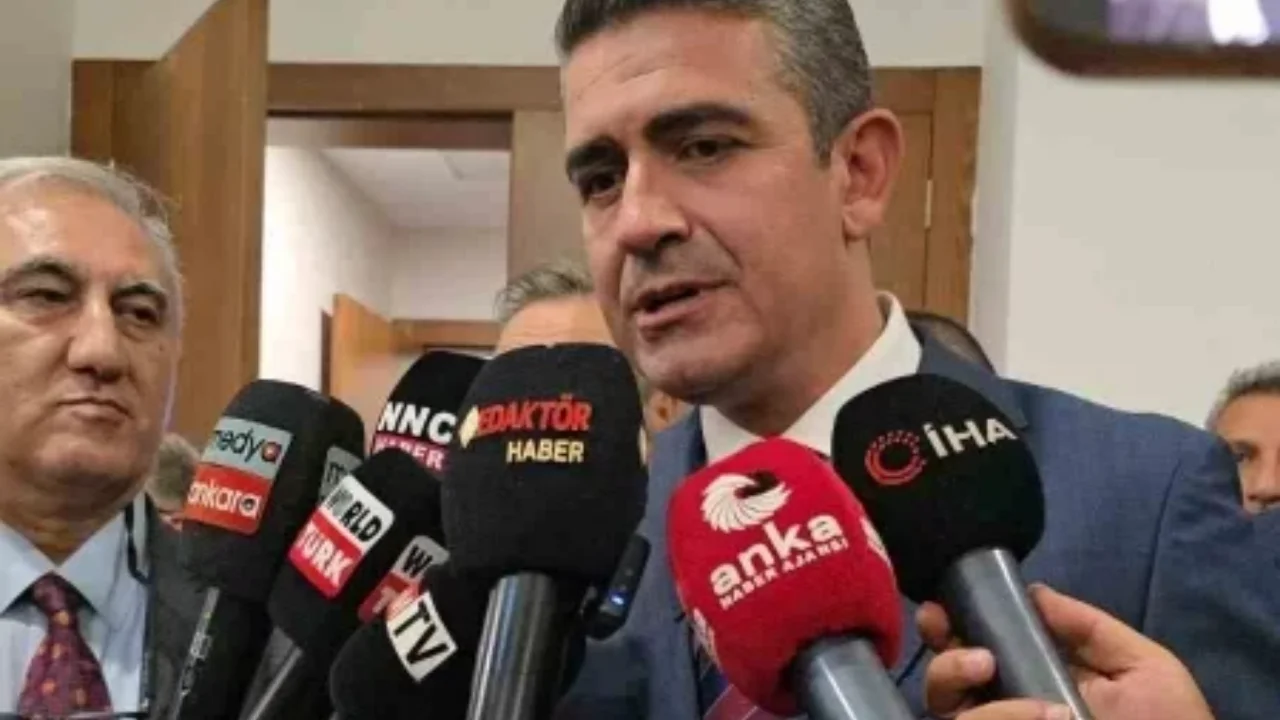 Haymana Belediye Başkanı Levent Koç AK Parti'ye geçti