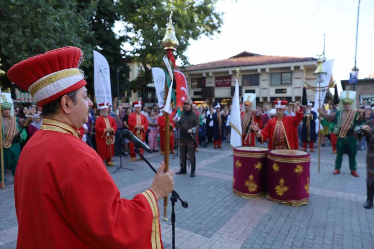 Gazi Orhan Parkı'nda mehter konserleri başladı