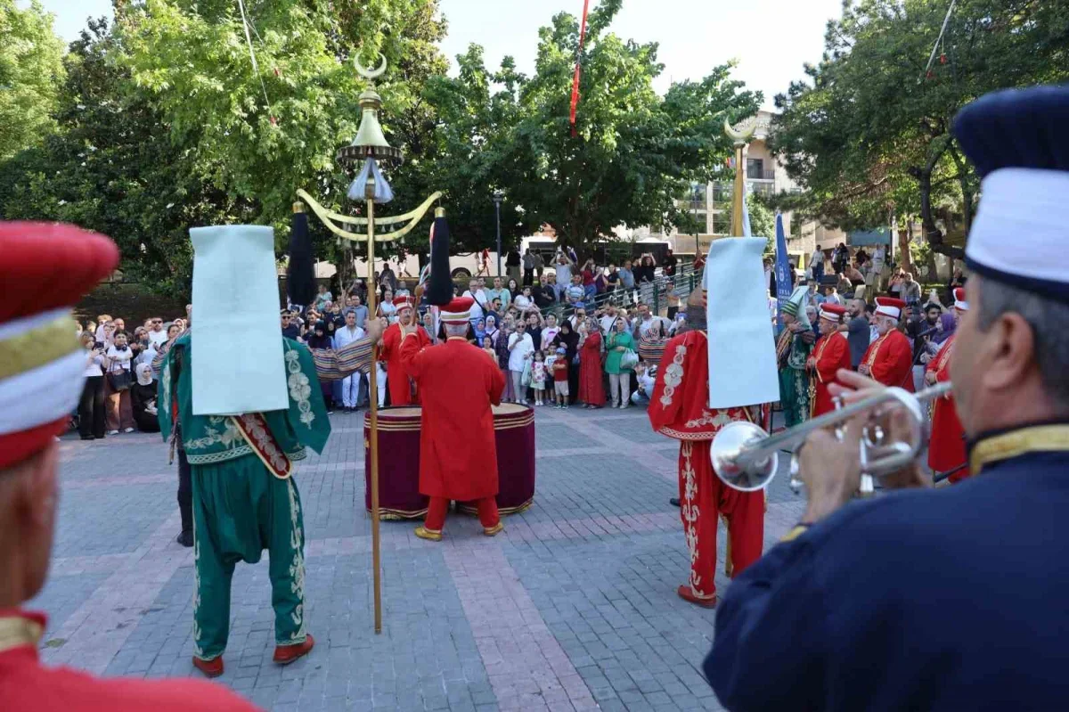 Gazi Orhan Parkı'nda mehter konserleri başladı