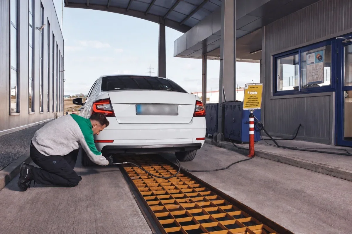 TÜVTÜRK'ten araç sahiplerine egzoz gazı emisyon uyarısı