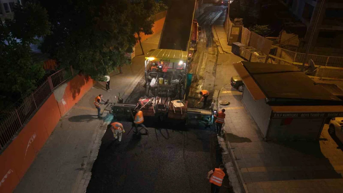 Küçükçekmece'de asfalt seferberliği: 7 yılda 157 kilometre yol