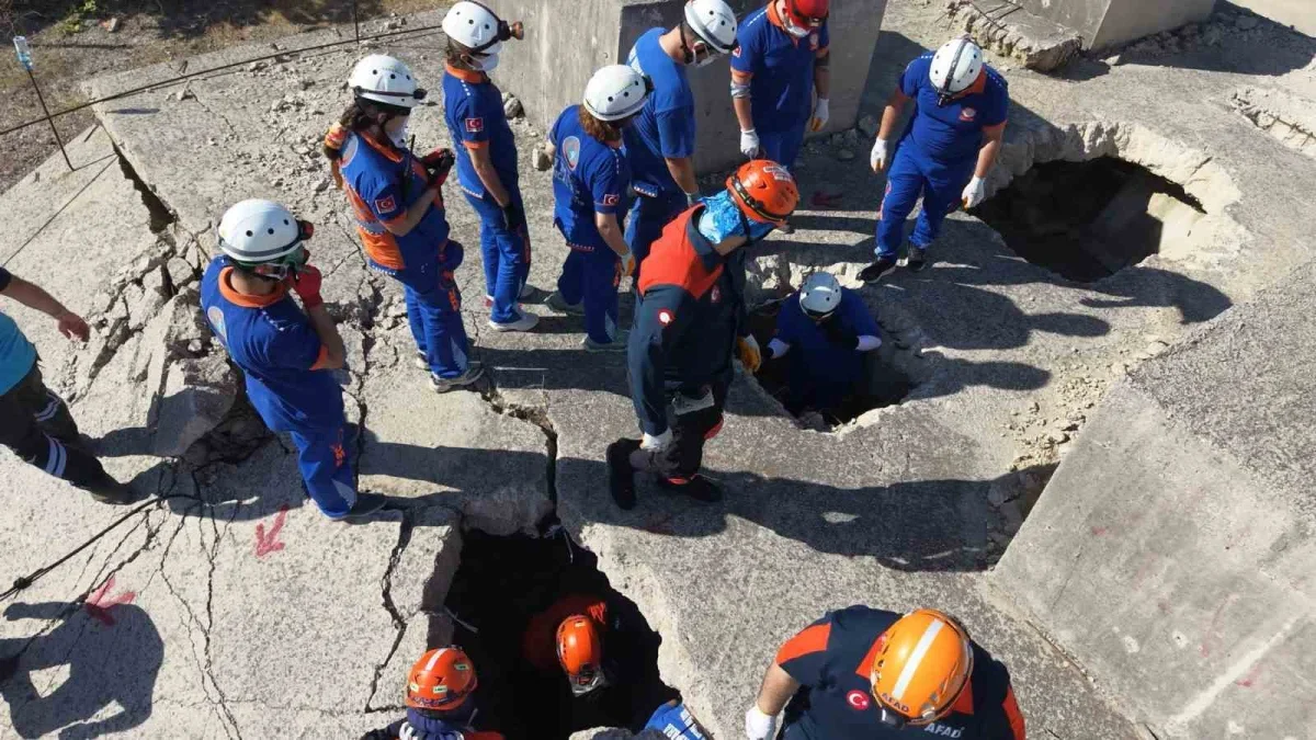 Yalova'da UMKE'ye 15 yeni gönüllü katılıyor
