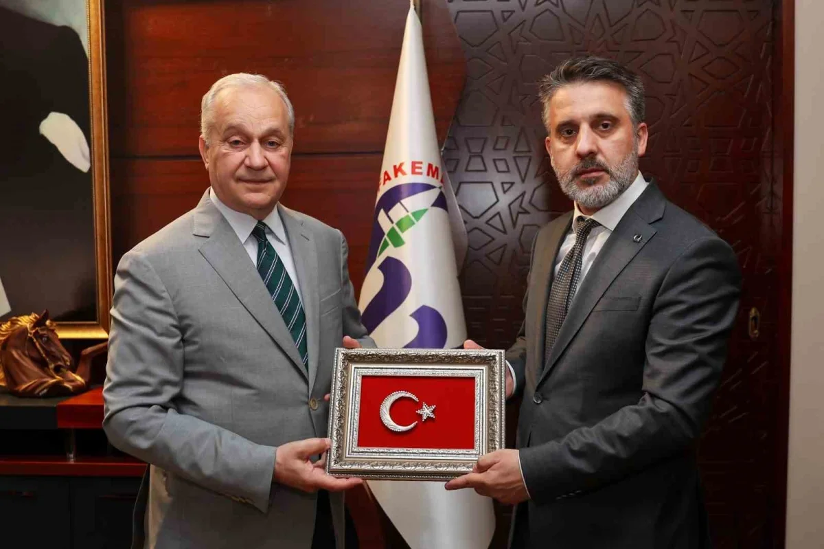 Şahin Biba: Mustafakemalpaşa hak ettiği hizmetleri alacak