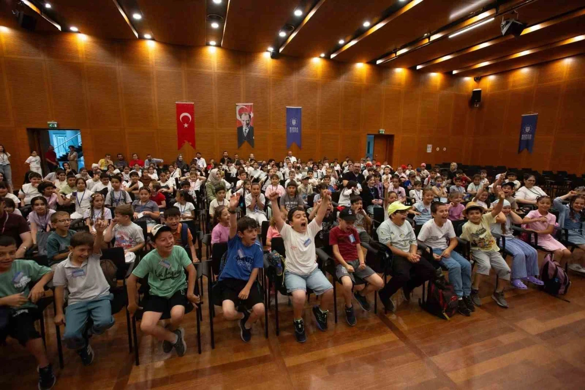 Bursa'da 400 öğrenci sokak oyunları şenliğinde buluştu