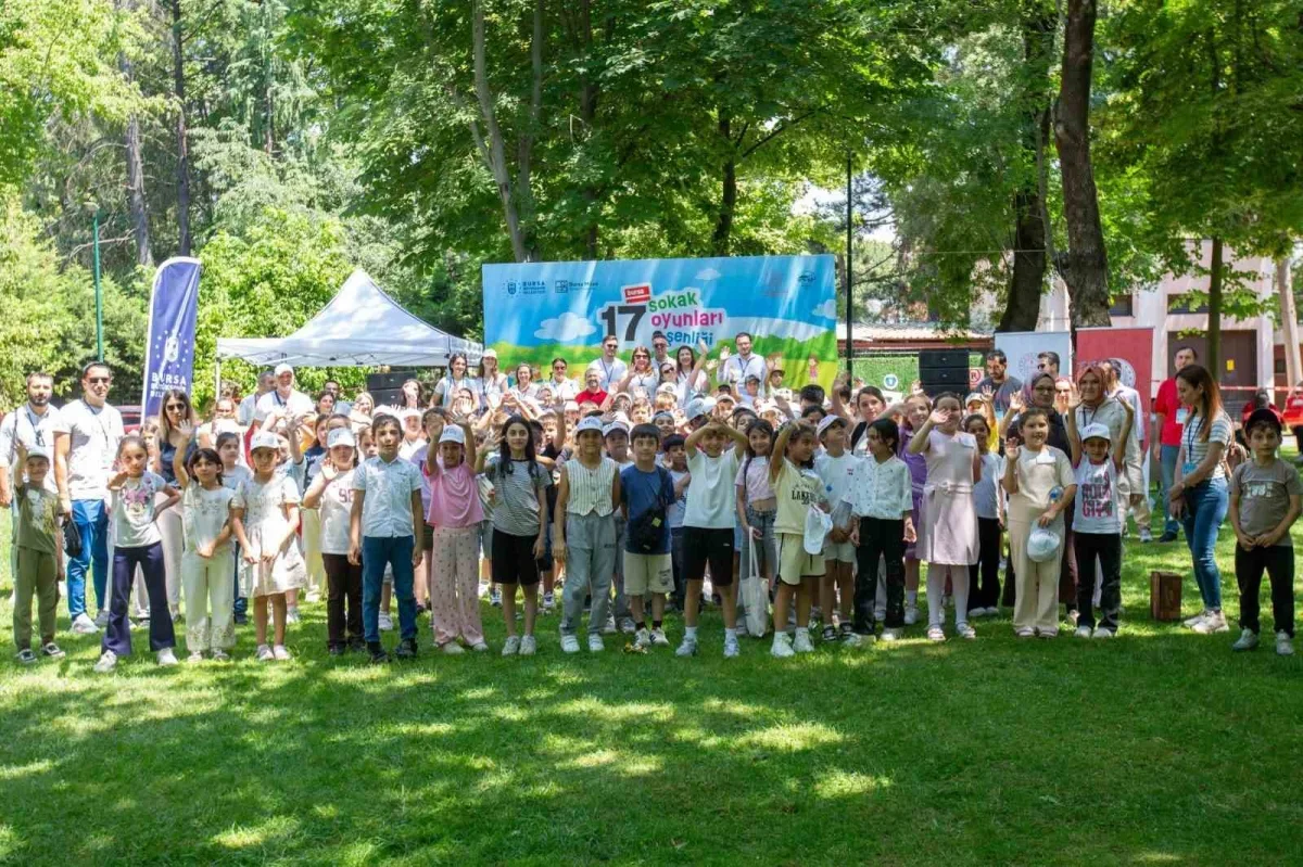 Bursa'da 400 öğrenci sokak oyunları şenliğinde buluştu