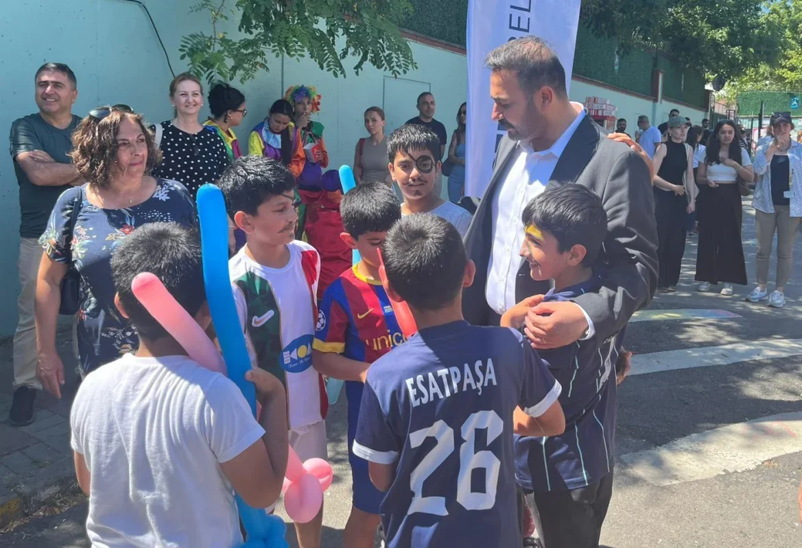 Ataşehir'de Sokaklar Dönüşüyor projesinde ilk adım atıldı