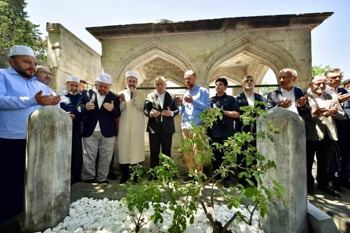 Mimar Sinan'ın aşure vasiyeti Süleymaniye'de yerine getirildi