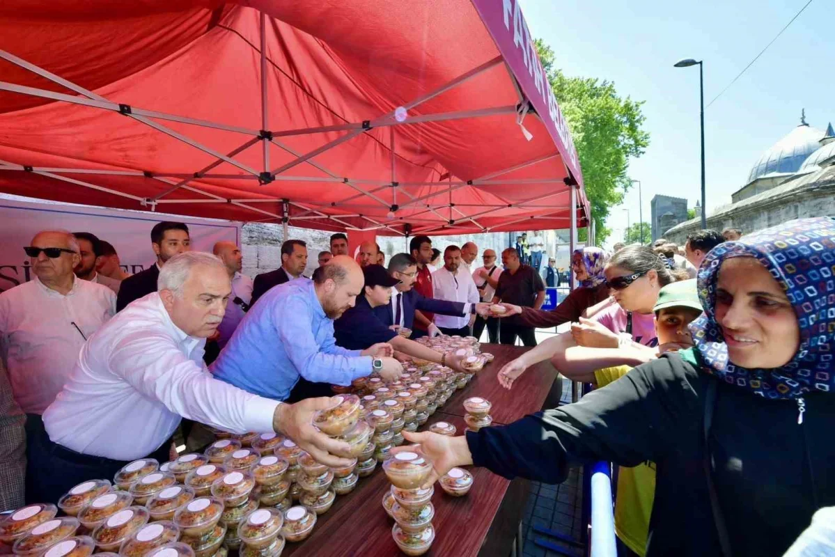 Mimar Sinan'ın aşure vasiyeti Süleymaniye'de yerine getirildi