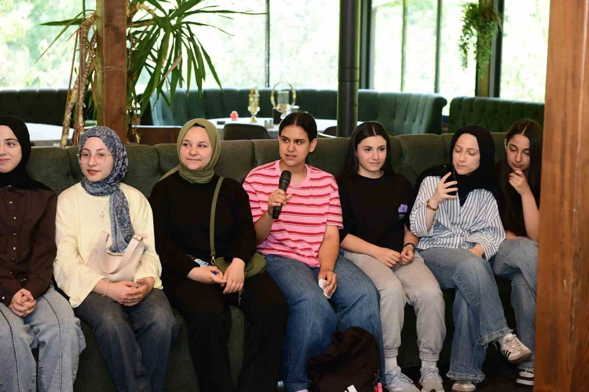 Kestel'de gençler sordu, Başkan Ferhat Erol cevapladı